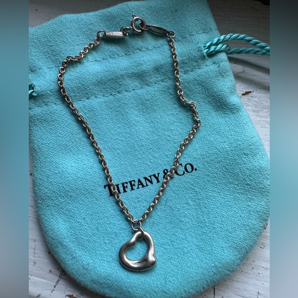 Tiffany & Co Open Heart Bracelet in Silver